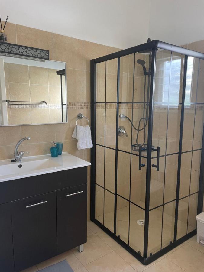 2 Bedrooms Apartment " Marcheliz " In Bat-Yam Бат-Ям Экстерьер фото
