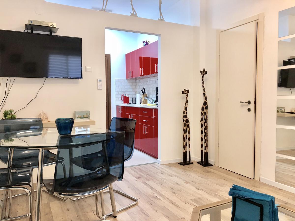 2 Bedrooms Apartment " Marcheliz " In Bat-Yam Бат-Ям Экстерьер фото